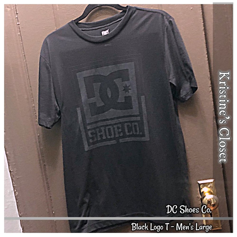 DC Shoe's Black T-Shirt - Men's Large
